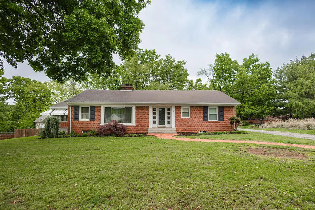 27 Hampton Avenue, Winchester, KY 40391 - #1