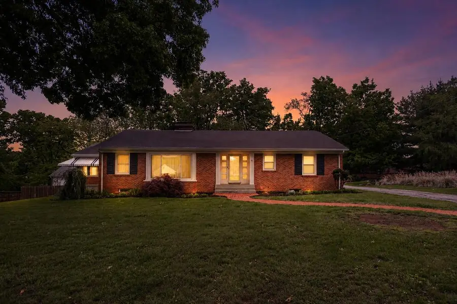 27 Hampton Avenue, Winchester, KY 40391 - #2
