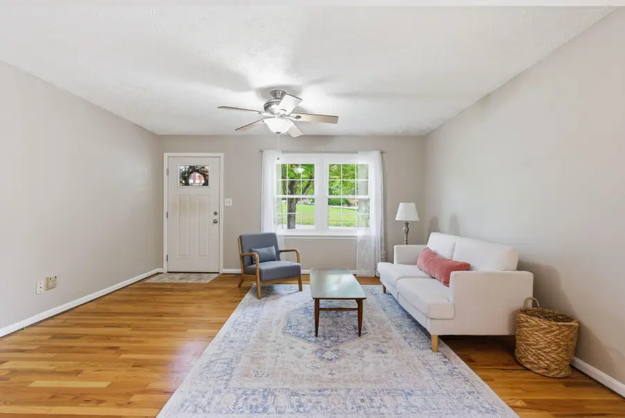 523 W Margaret Drive, Wilmore, KY 40390 - #3