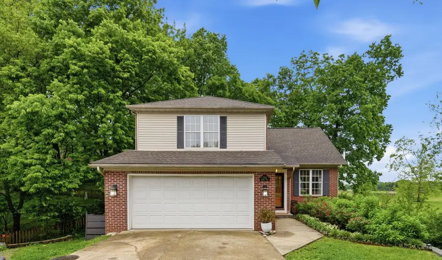 2320 Valencia Drive, Lexington, KY 40513 - #2