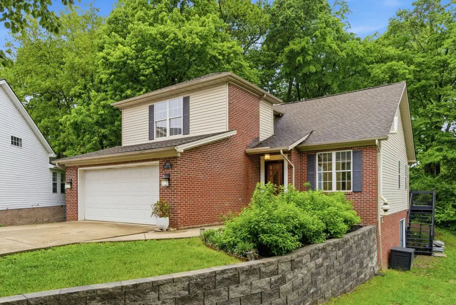 2320 Valencia Drive, Lexington, KY 40513 - #3