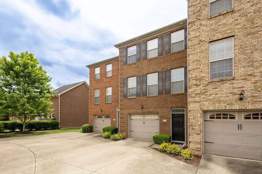 1145 Appian Crossing Way #102, Lexington, KY 40517 - #2