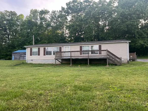 905 Division Road, Albany, KY 42602