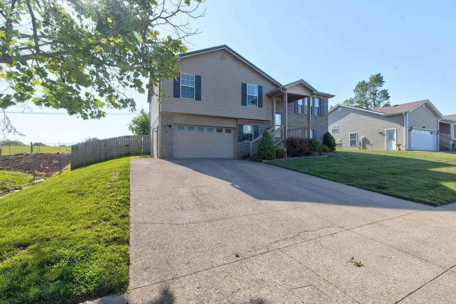 2078 Jd Circle, Berea, KY 40403 - #2