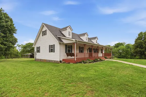 04330 Kentucky 906, Hustonville, KY 40437