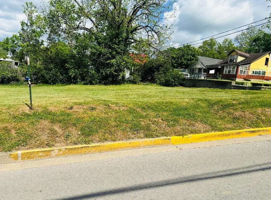 209 Fox Street, Mount Sterling, KY 40353 - #2