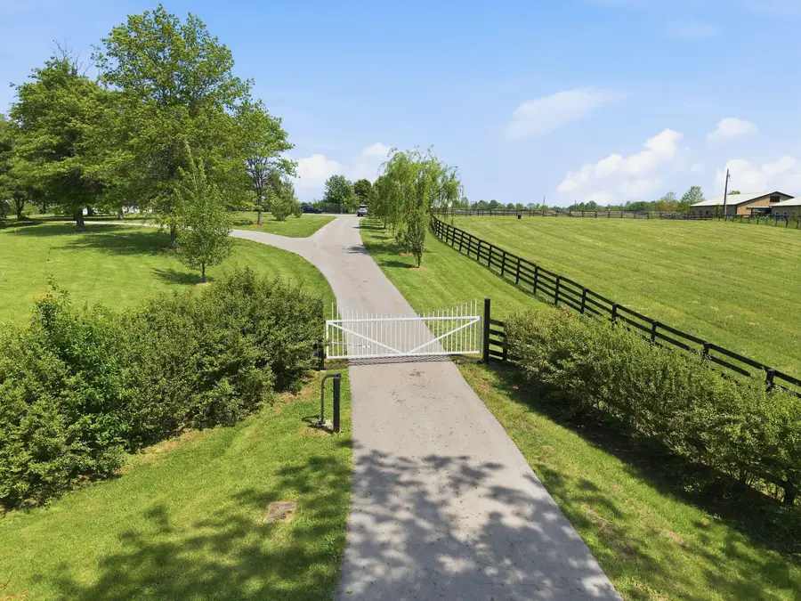 6166 Greenwich Pike, Lexington, KY 40511 - #2
