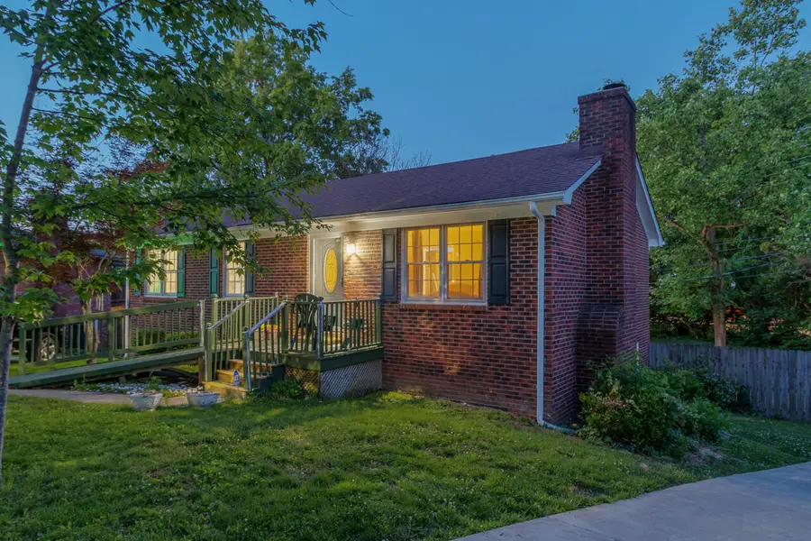 1517 Kelly Circle, Lexington, KY 40517 - #2