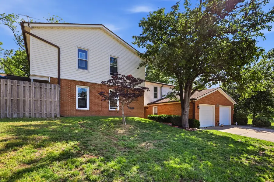 3408 Red Coach Trail #C, Lexington, KY 40517 - #2