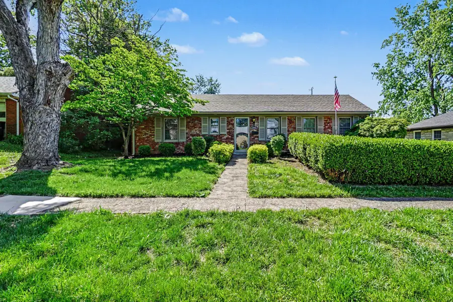 3040 Dartmouth Drive, Lexington, KY 40517 - #2