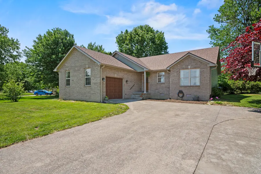 131 Shady Oaks Drive, Richmond, KY 40475 - #2
