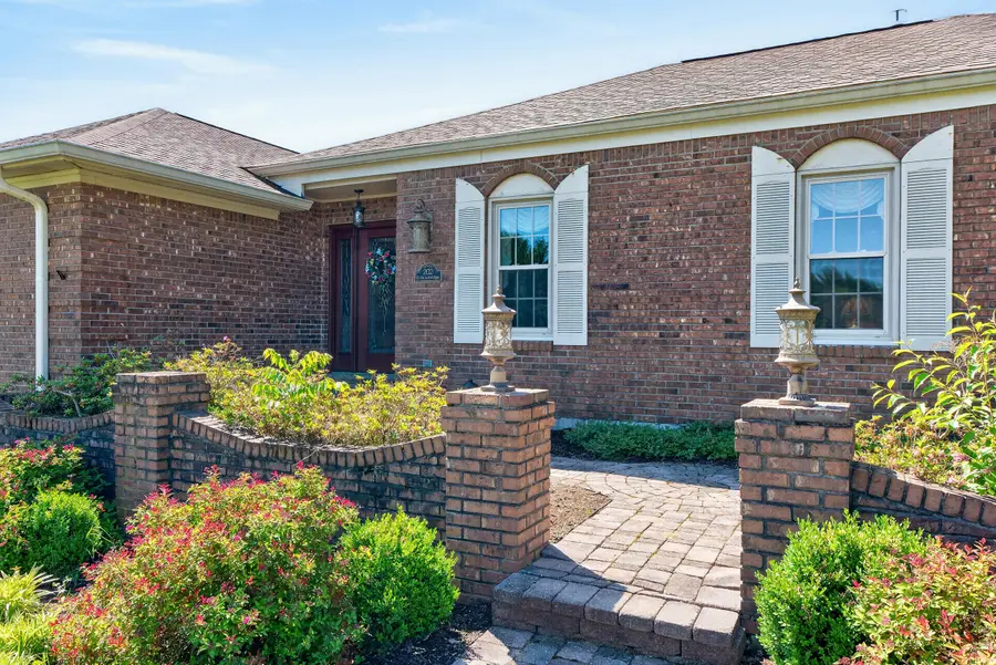 202 S Stourbridge Road, Versailles, KY 40383 - #3