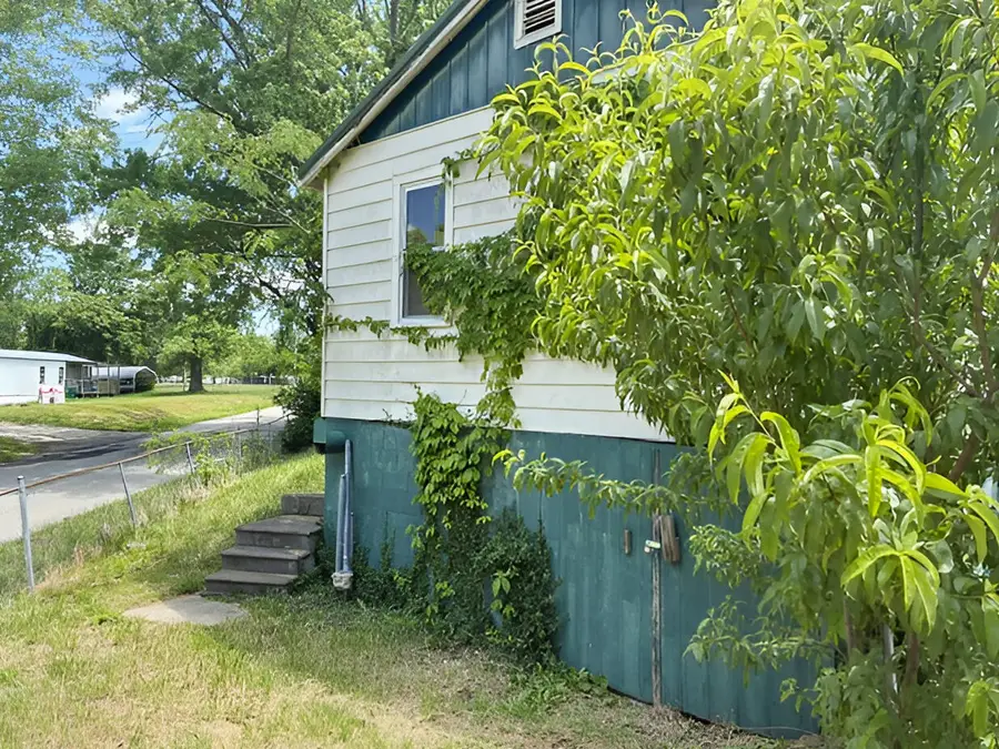 400 Flint Road, Waco, KY 40385 - #3