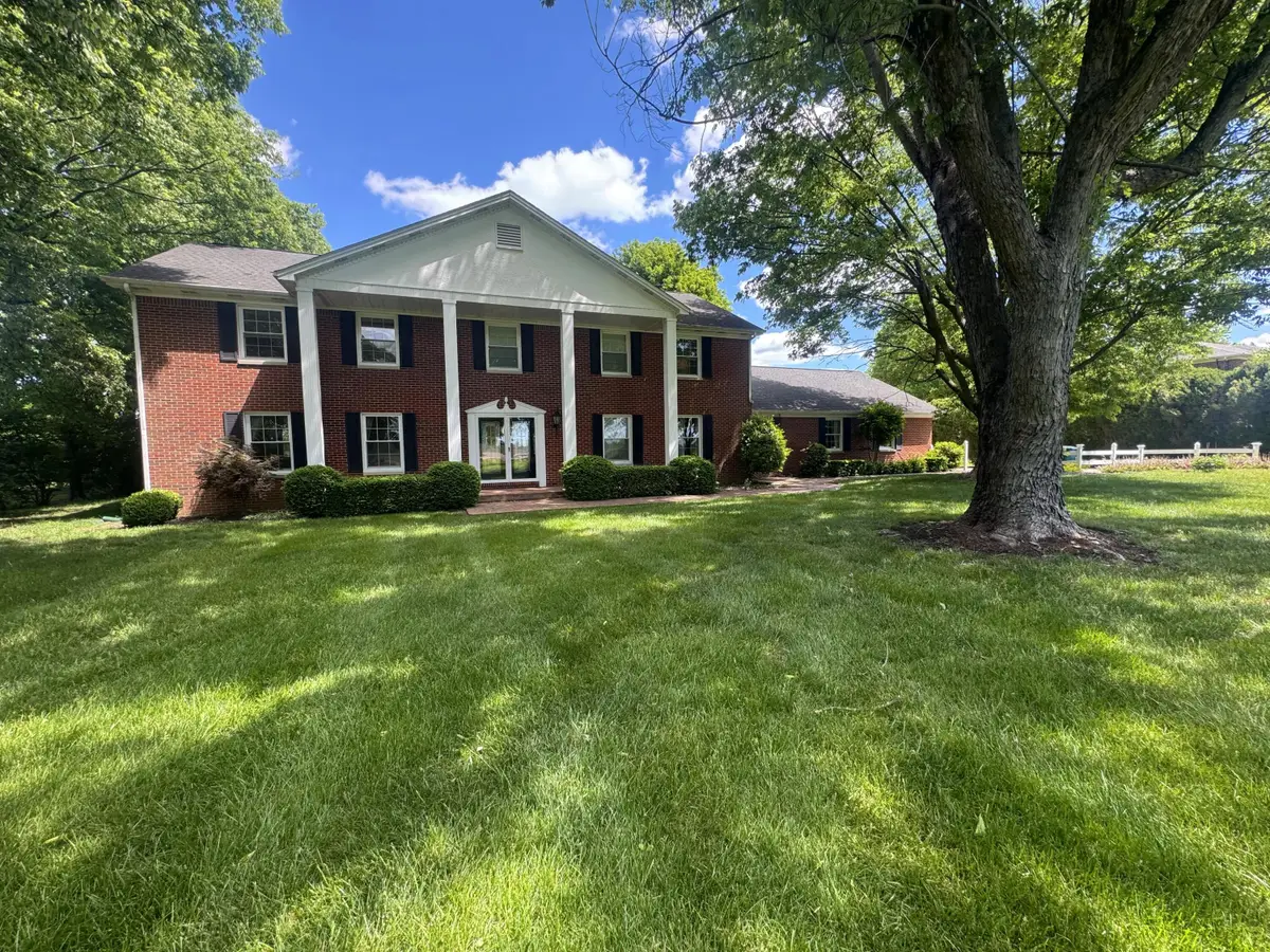 1050 Bluegrass Pike, Danville, KY 40422 - #1