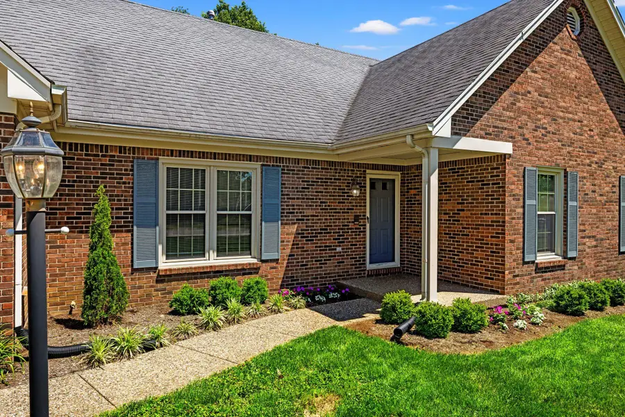 115 S Hill Road, Versailles, KY 40383 - #2