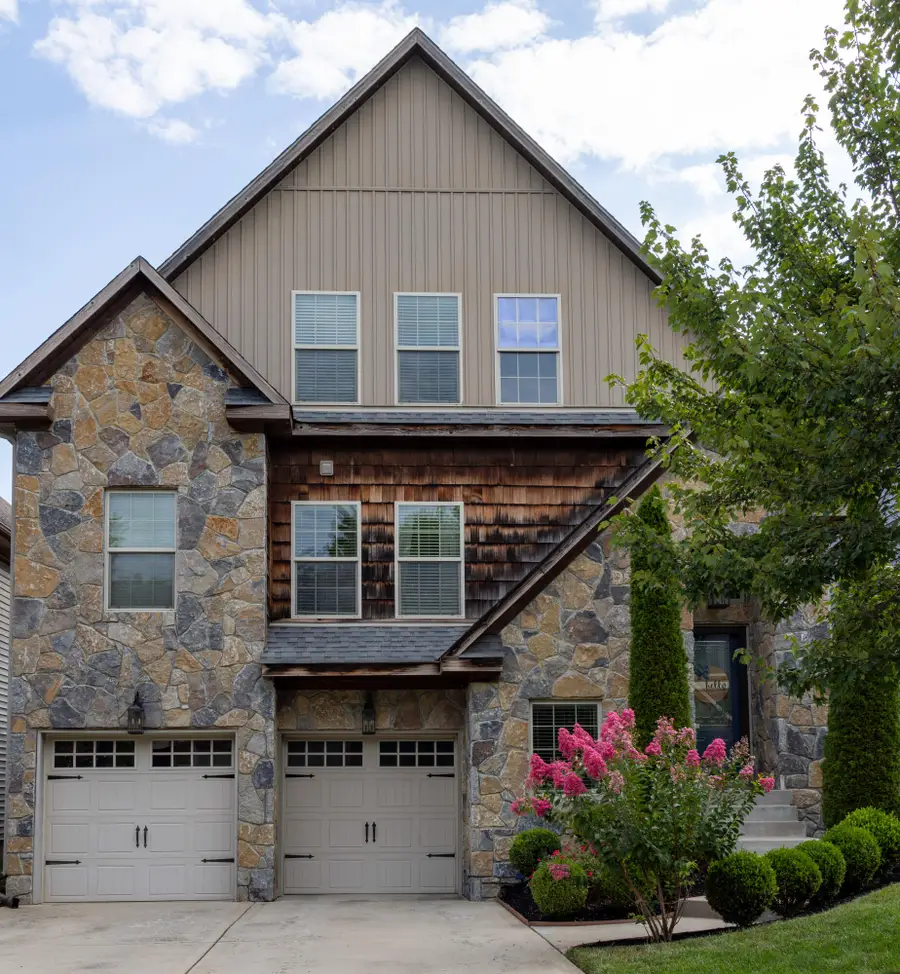 3393 Bay Springs Park, Lexington, KY 40509 - #2