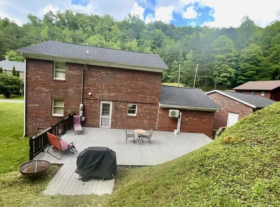 1010 Mays Branch Road, Prestonsburg, KY 41653 - #2