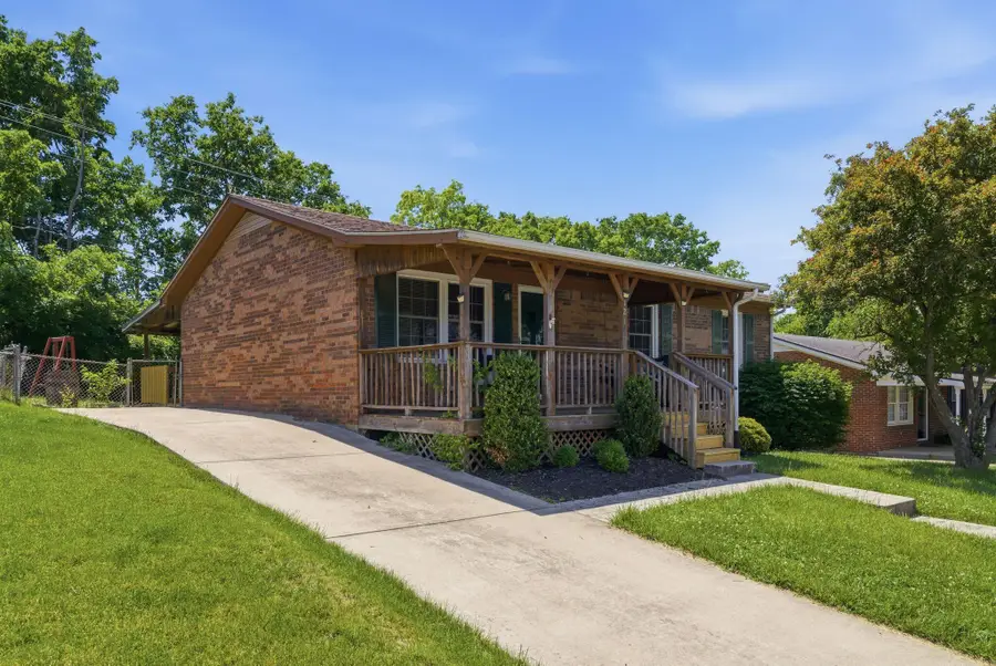 121 Rolling Acres Drive, Nicholasville, KY 40356 - #2