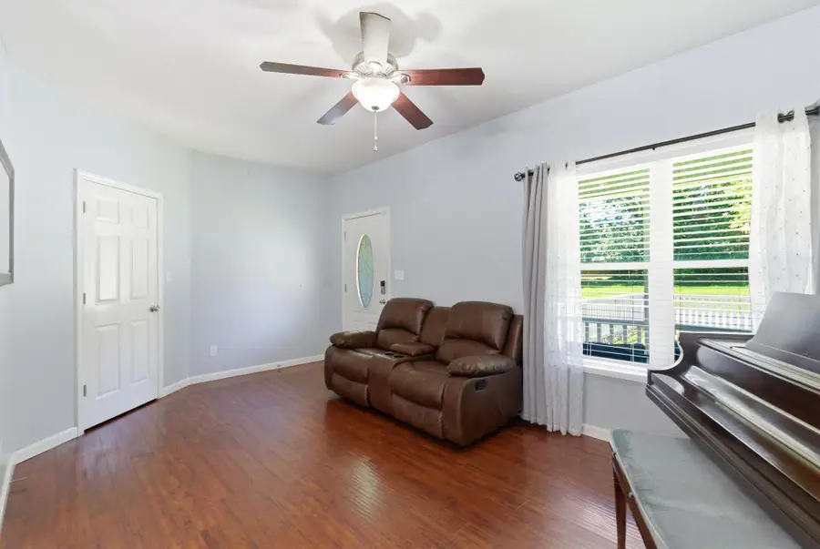 108 Bartlett Court, Berea, KY 40403 - #3