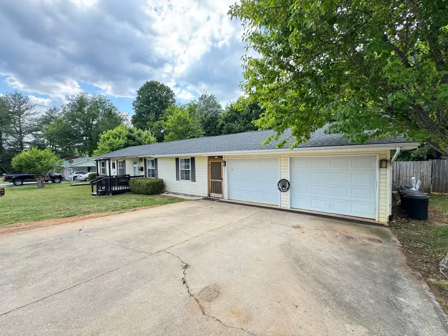 183 Vine Street, Monticello, KY 42633 - #2