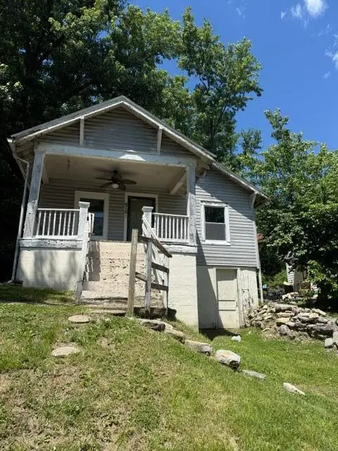 818 1st Avenue, Frankfort, KY 40601 - #2