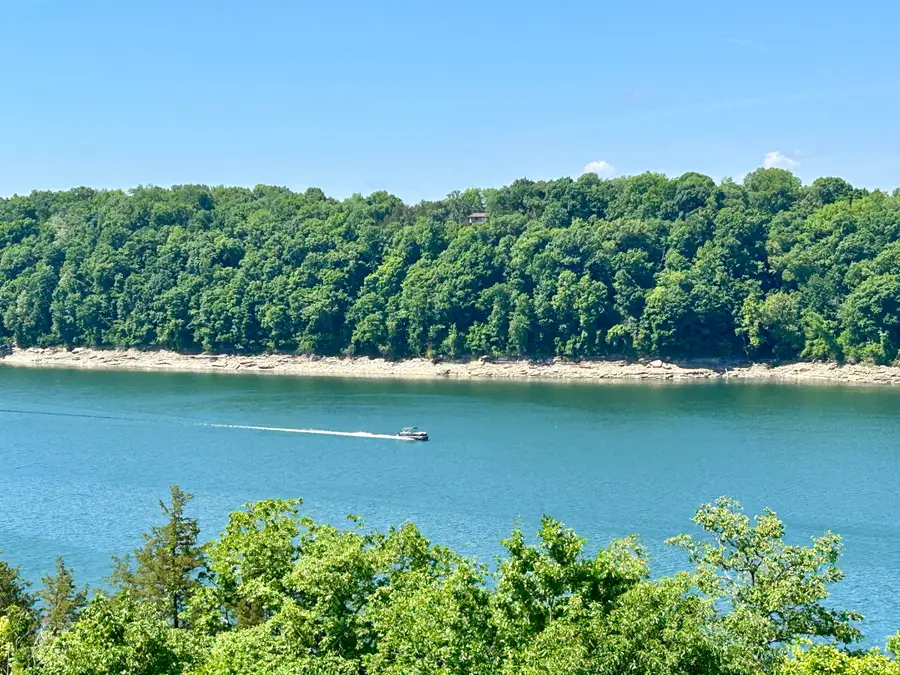235 Lakeview Drive, Somerset, KY 42503 - #2