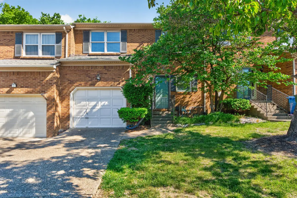 3413 Springlake Drive, Lexington, KY 40517 - #1