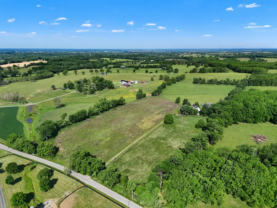 512 College Road, Paris, KY 40361 - #3