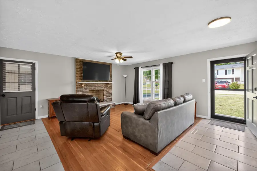 13 Lakeview Drive, Winchester, KY 40391 - #3