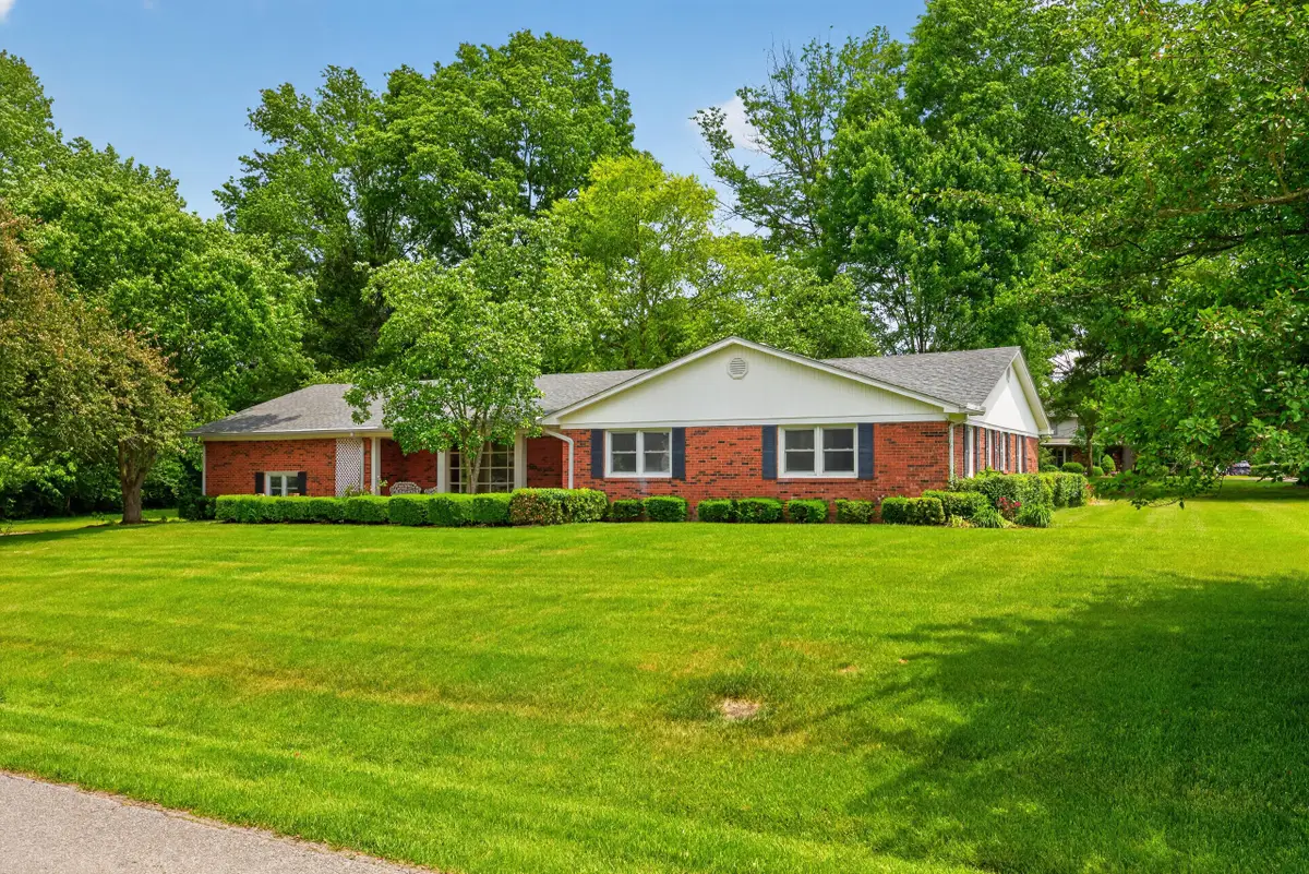 163 Juniper Drive, Versailles, KY 40383 - #1
