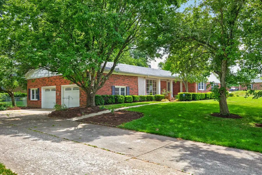 163 Juniper Drive, Versailles, KY 40383 - #2