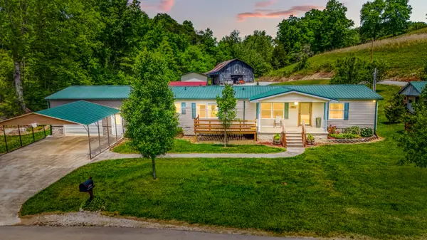 404 Lower Nickell Branch Road, Hazel Green, KY 41332