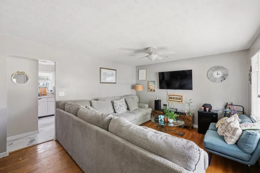 345 Larkwood Drive, Lexington, KY 40509 - #3