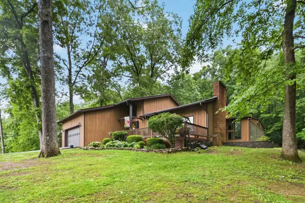 230 Whispering Oaks Drive, Somerset, KY 42503