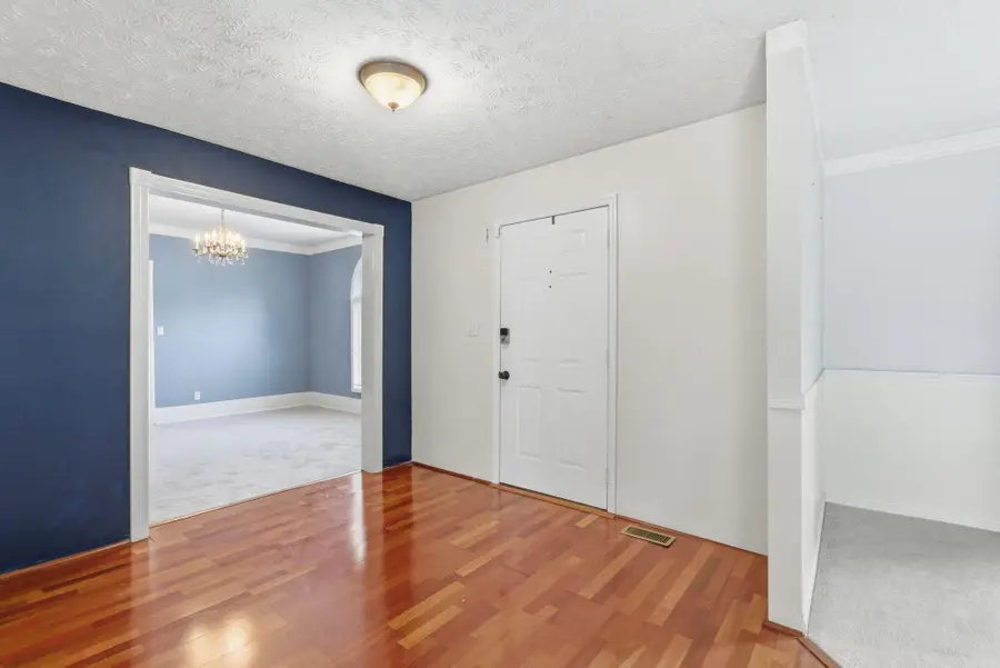 208 W Brown Street, Nicholasville, KY 40356 - #3