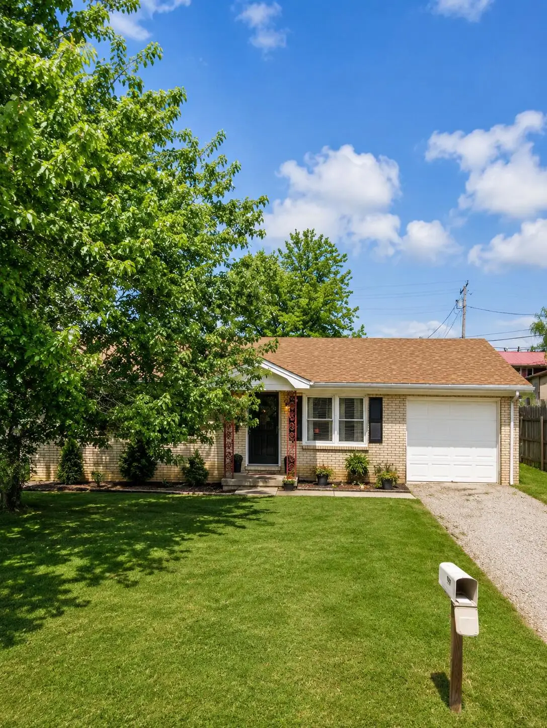 511 Ashley Drive, Harrodsburg, KY 40330 - #1