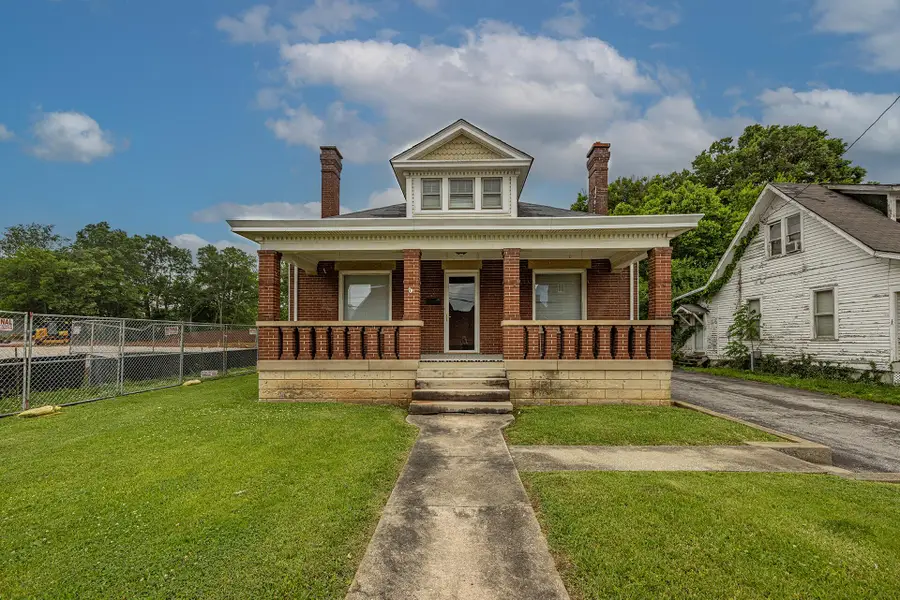 1515 Main Street, Paris, KY 40361 - #3