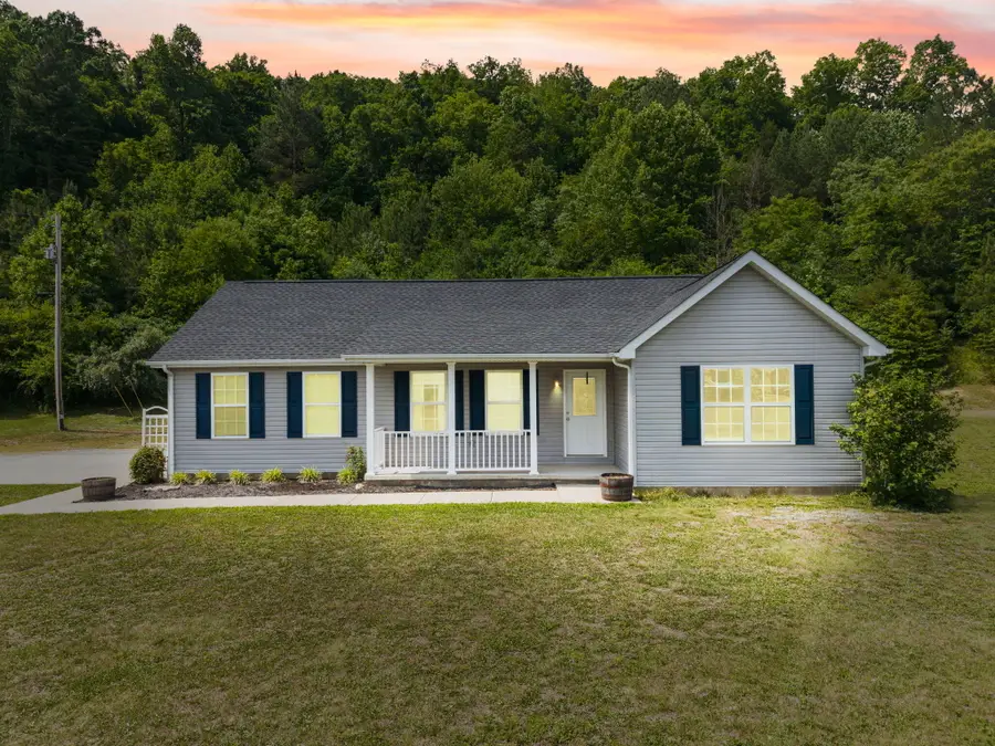 425 W Fox Trail Road, Manchester, KY 40962 - #2