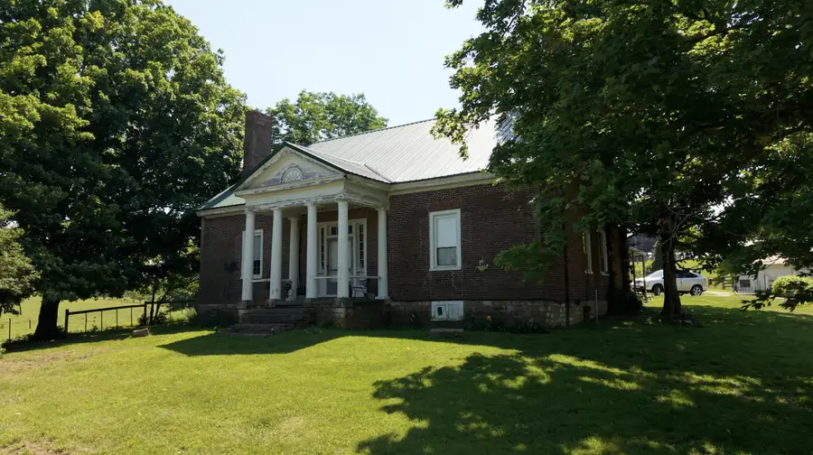 6300 Mccowans Ferry Road, Versailles, KY 40383 - #3