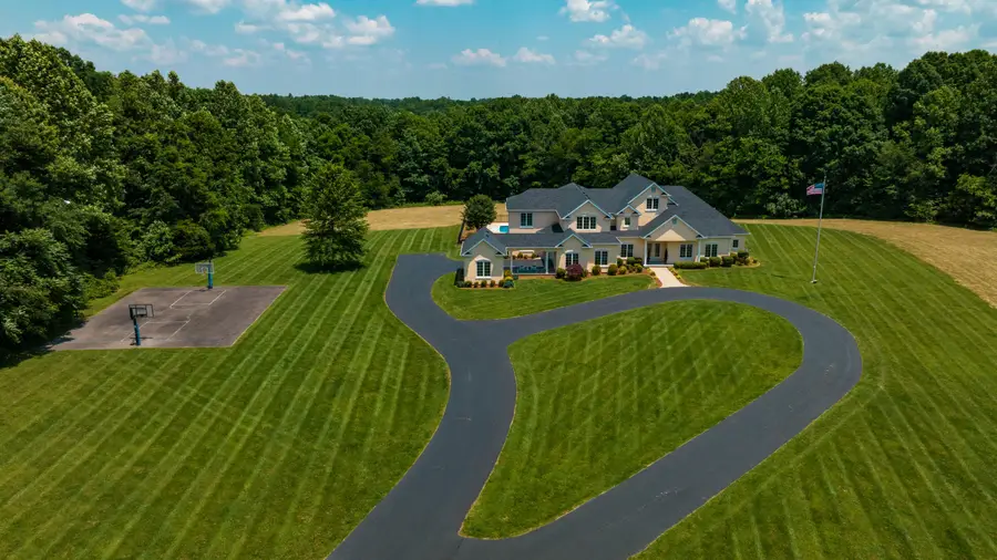 444 Sparks Avenue, Jamestown, KY 42629 - #2