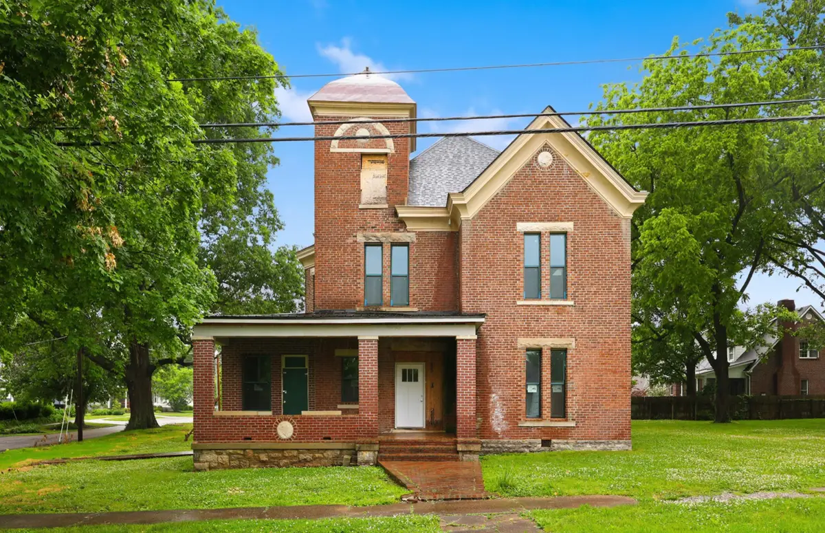 129 S Turner Street, Midway, KY 40347 - #1