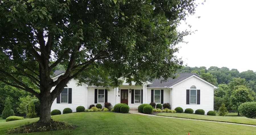 104 Bradburn Court, Frankfort, KY 40601 - #3