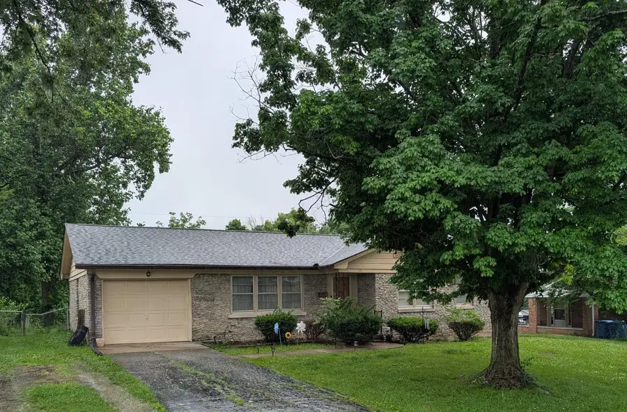 215 Forrest Drive, Lawrenceburg, KY 40342 - #2