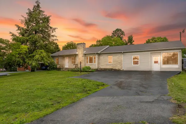 3970 Lexington Road, Paris, KY 40361