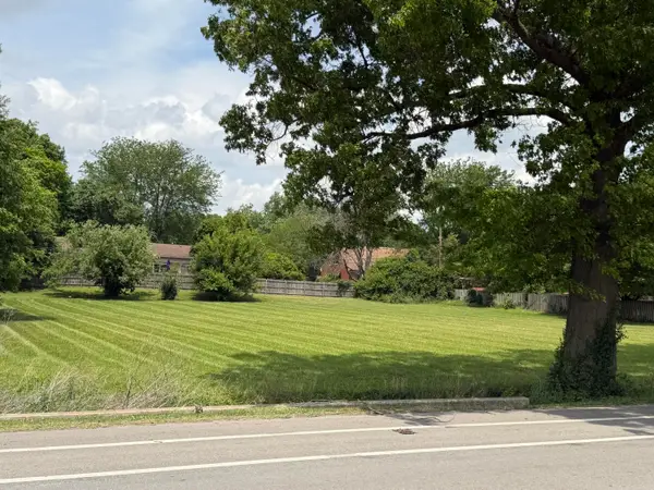 1729-1733 N Broadway Road, Lexington, KY 40505