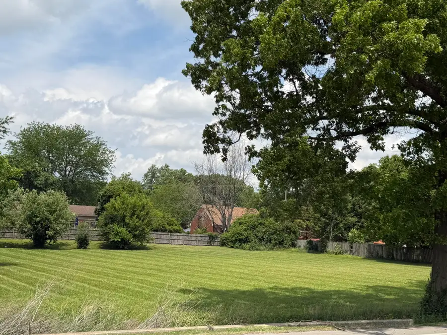 1729-1733 N Broadway Road, Lexington, KY 40505 - #2