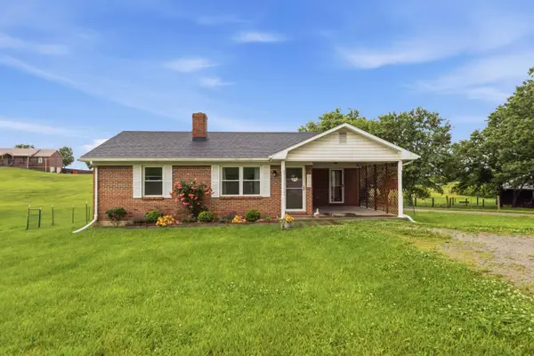 1598 Warwick Road, Harrodsburg, KY 40330