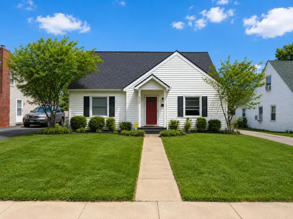 868 Henry Clay Boulevard, Lexington, KY 40505