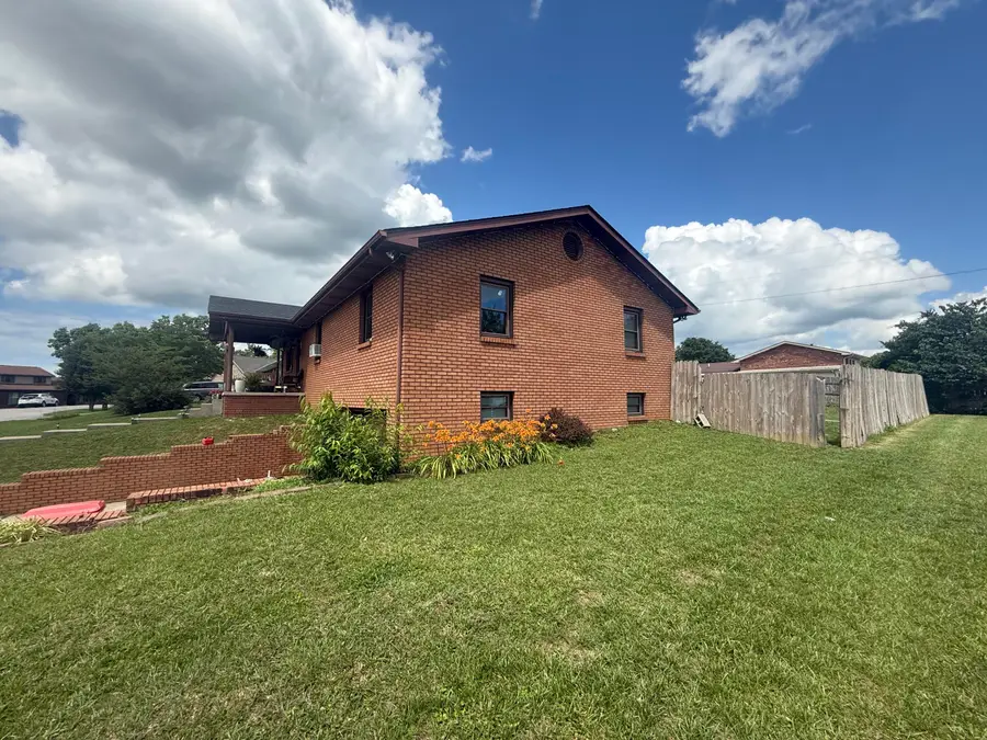 1018 Cardinal Drive, Corbin, KY 40701 - #3