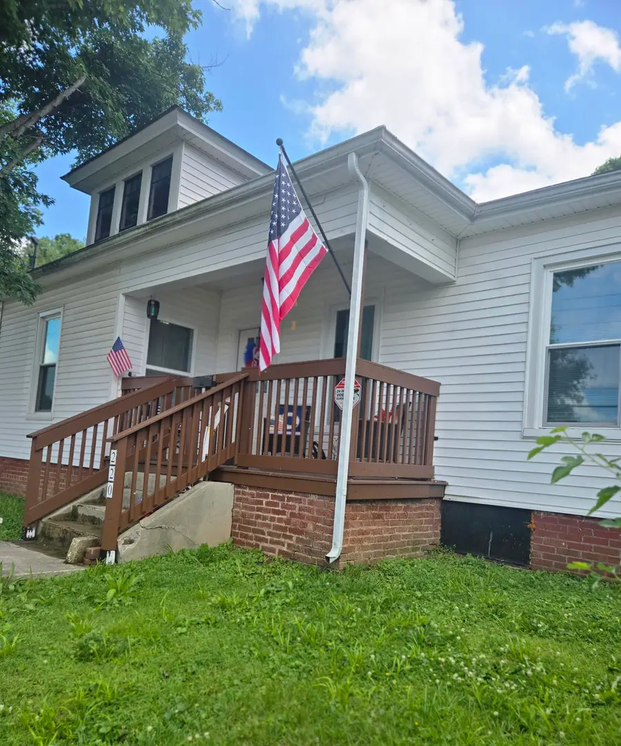 220 E Office Street, Harrodsburg, KY 40330 - #2